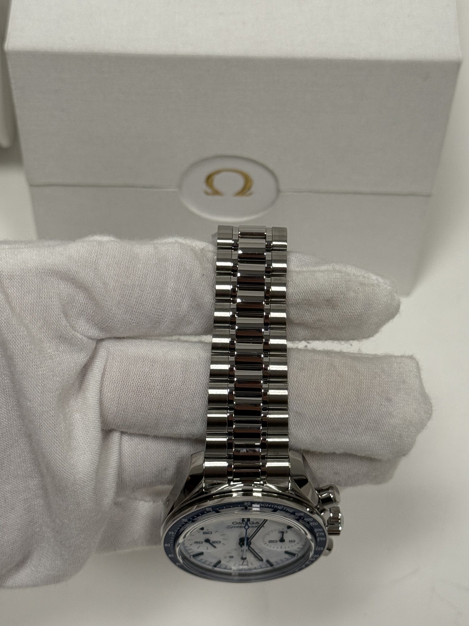 Omega Speedmaster 38 Milano Cortina 2026 Special Edition